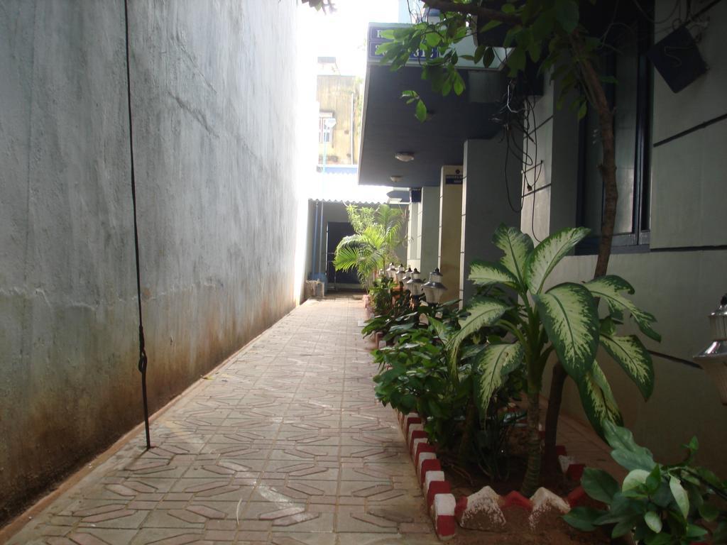 Le Garden Inn Kumbakonam Eksteriør bilde